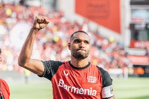 德媒：拜仁董事会已经批准球队签下若纳坦-塔